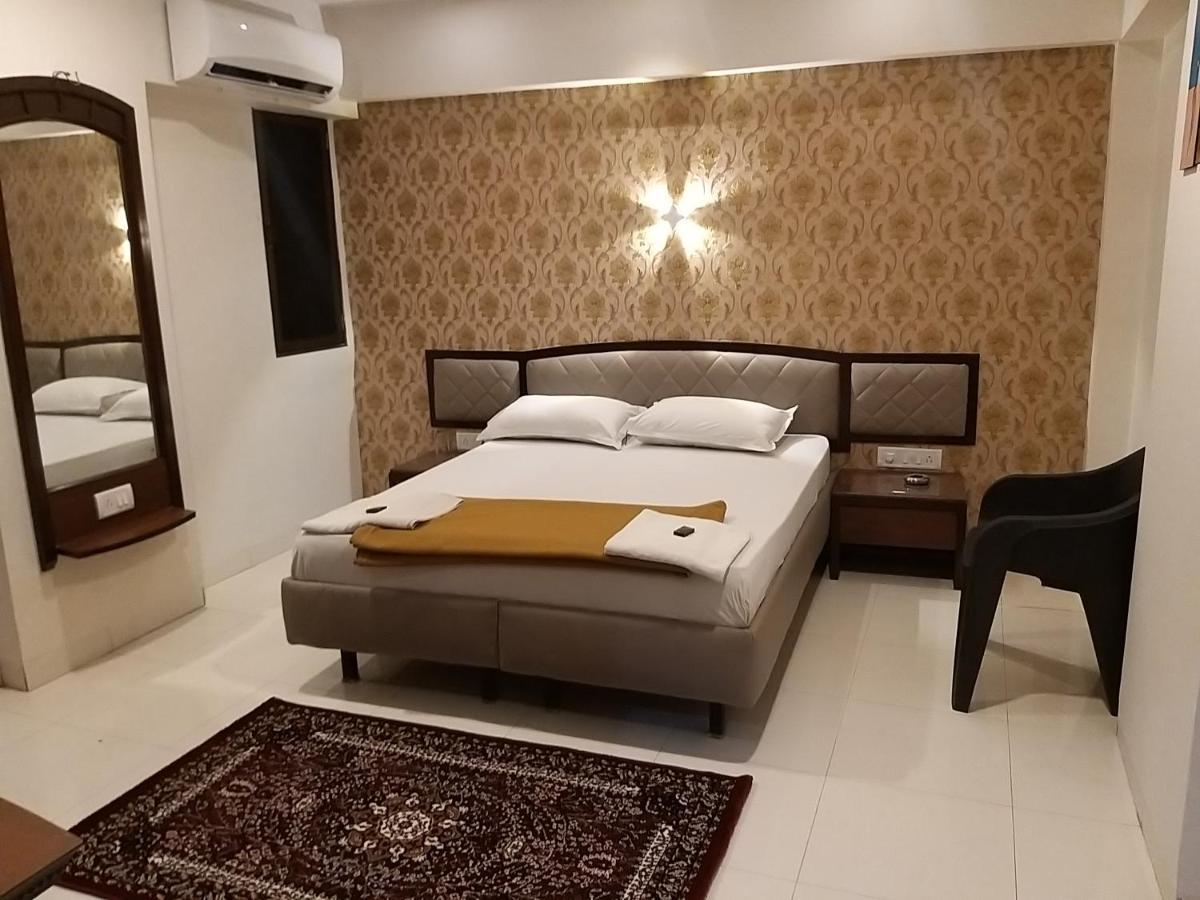 Mire Hotel Ashoka المظهر الخارجي الصورة